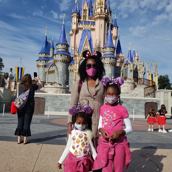 Meet your Posher, Tiff! - Picture 2 of 2